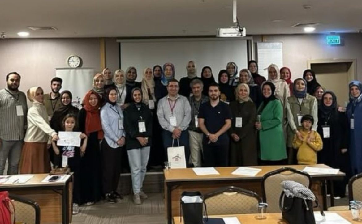 Aşılanan Kimlikler Kampı Kapak