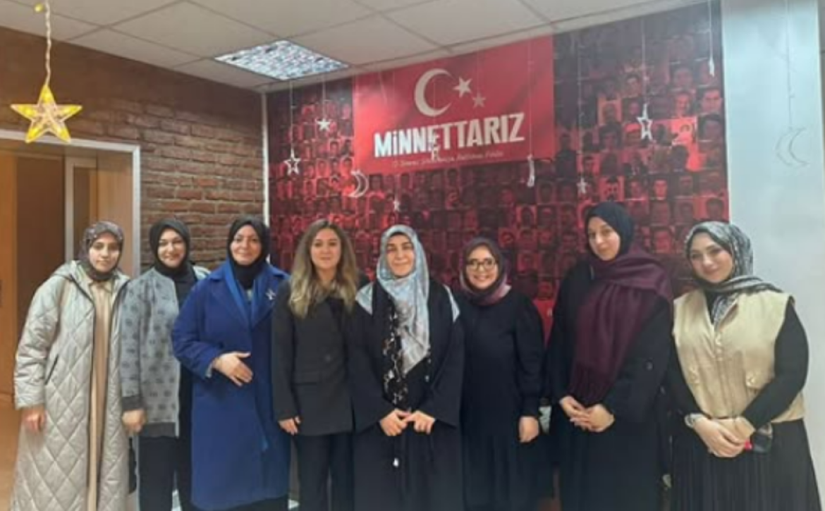 Ak Parti Kadın Kollarını Ziyaret Ettik1