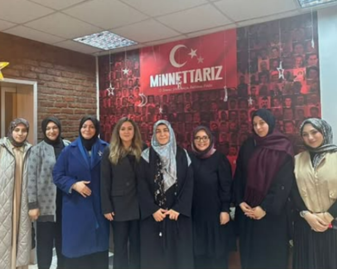 Ak Parti Kadın Kollarını Ziyaret Ettik1