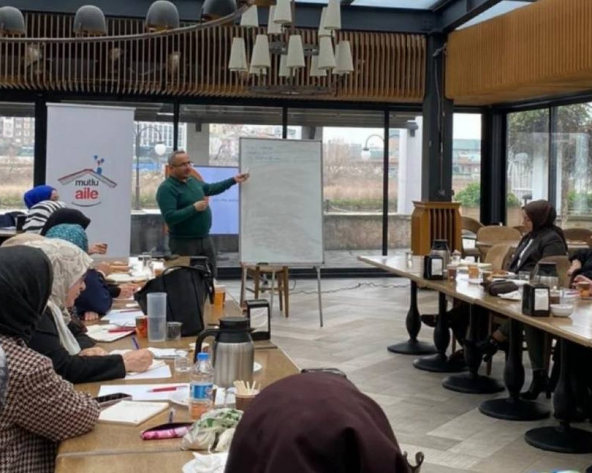 asilanan-kimlikler-mesleki-yetkinlik-semineri (2)