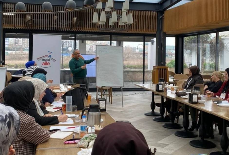 asilanan-kimlikler-mesleki-yetkinlik-semineri (2)