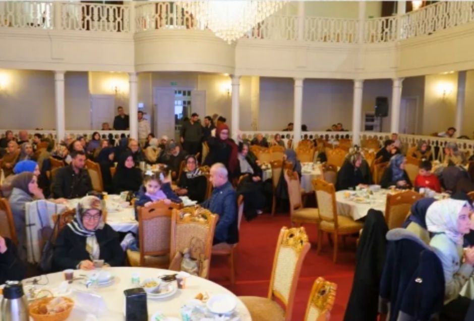 Mutlu Aile İftarı 1