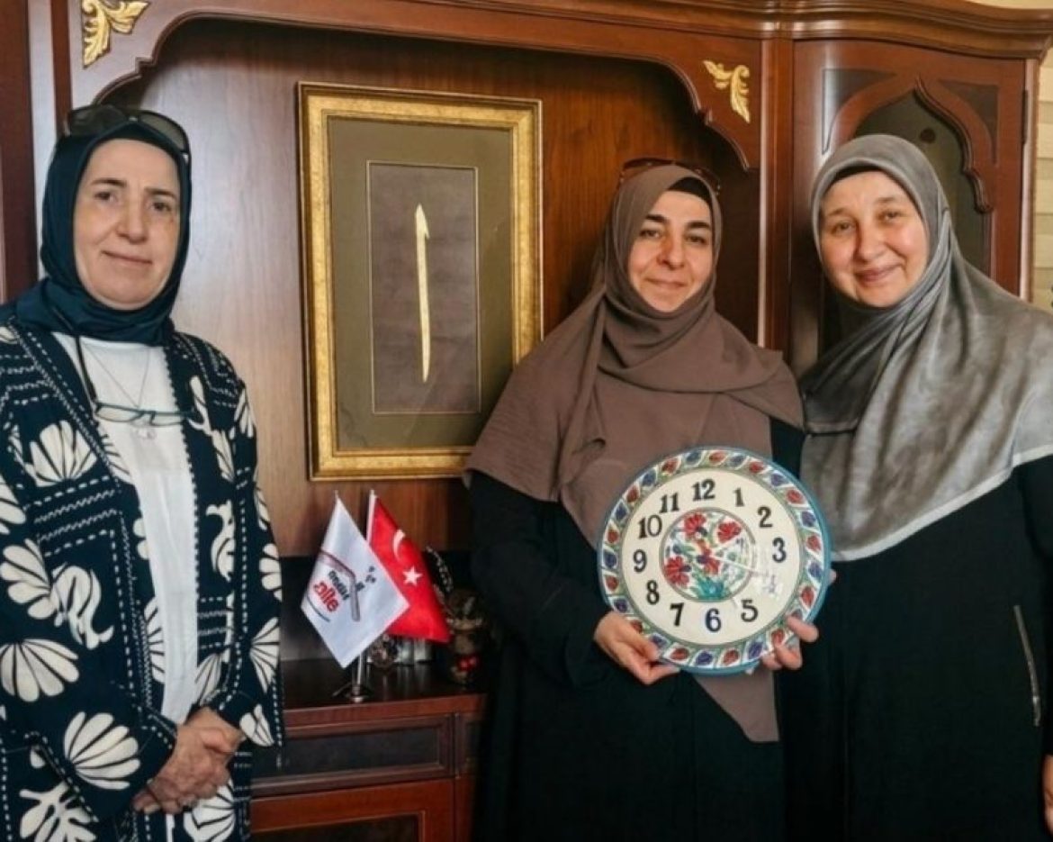 AYSİT Vakfı Başkanı Avukat Serpil Balat